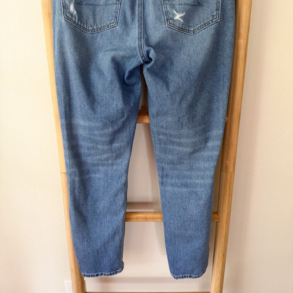 American Eagle Mom Jean Distressed Ripped Medium Wash Jeans Size 6 - Picture 8 of 13